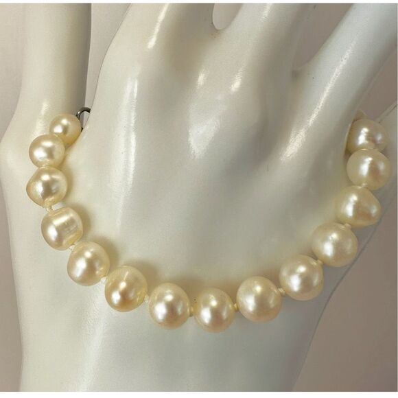 Authentic pearl beaded knotted bracelet - Picture 5 of 8